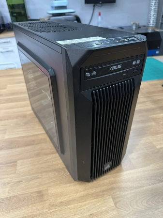 Custom Corsair Carbide SPEC-M2 - Gaming Desktop Computer